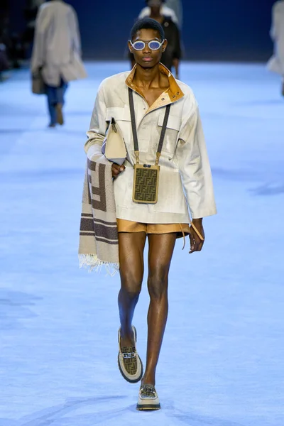 Look 31